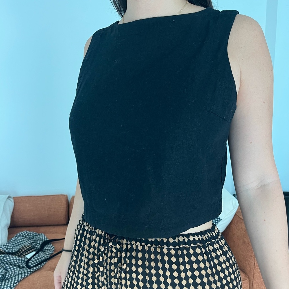Black Linen-Blend Button-Back Tank Top (XS)